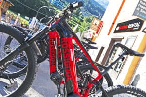 bormio rental: bici elettriche alla partenza della cabinovia